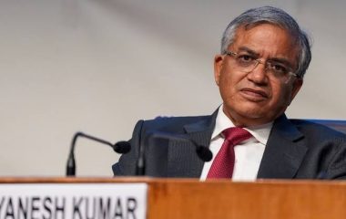 ज्ञानेश कुमार को हटाने की मांग पर इंडिया ब्लॉक का प्रदर्शन, चुनाव आयोग मुख्यालय घेरने की तैयारी