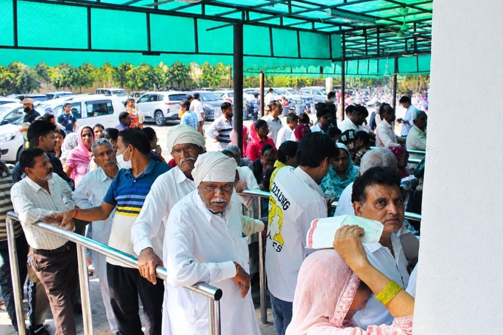 Karnal News: मौसम बदलते ही त्वचा रोगियों की बढ़ी संख्या… रोजाना 250 मरीज