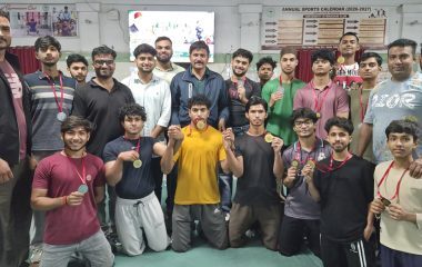Aligarh News: आदित्य बने एएमयू स्ट्रेंथ चैलेंज के चैंपियन