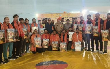 Mirzapur News: प्रदेश स्तरीय कुश्ती में मिर्जापुर के आकाश ने जीता स्वर्ण पदक
